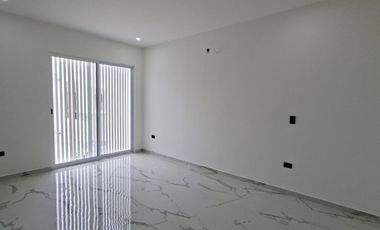 SE VENDE CASA RESIDENCIAL EN FRACCIONAMIENTO PUERTA DE HIERRO