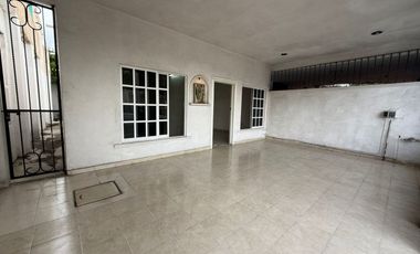 CASA EN VENTA A 8 MINUTOS DEL PARQUE DE LA ERMITA Y A UNOS PASOS DE CIRCUITO COLONIAS