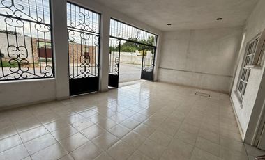 CASA EN VENTA A 8 MINUTOS DEL PARQUE DE LA ERMITA Y A UNOS PASOS DE CIRCUITO COLONIAS