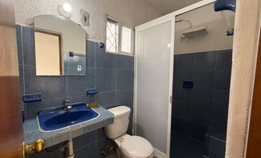 CASA EN VENTA A 8 MINUTOS DEL PARQUE DE LA ERMITA Y A UNOS PASOS DE CIRCUITO COLONIAS