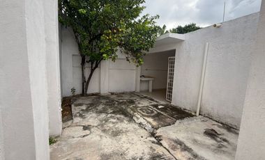 CASA EN VENTA A 8 MINUTOS DEL PARQUE DE LA ERMITA Y A UNOS PASOS DE CIRCUITO COLONIAS