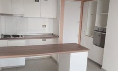 Vendo departamento en Canal Beagle Mariposa, 2 dormitorios 2 baños, 1 estacionamiento UF 2100