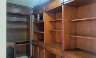 Apartamento en arriendo en Jardines, Envigado
