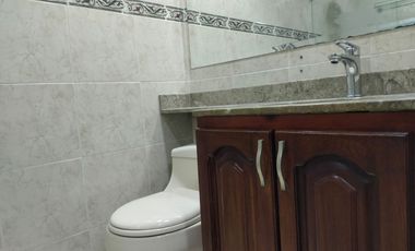 Apartamento en arriendo en Jardines, Envigado