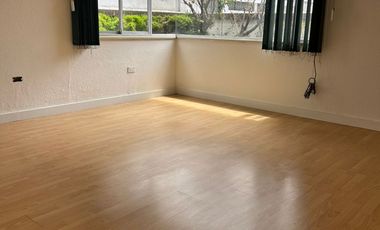 Venta amplio Departamento Zona Comercial Norte de Quito