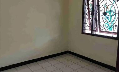 Rumah disewakan bisa untuk kantor