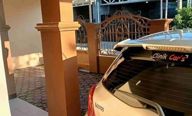 Rumah disewakan bisa untuk kantor