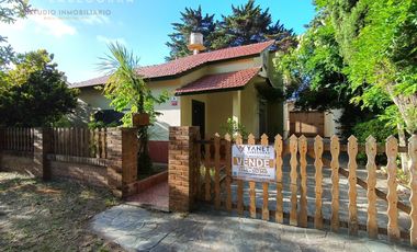 AMPLIO CHALET INDEPENDIENTE EN VENTA - EXCELENTE ZONA