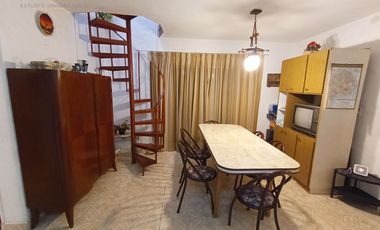 AMPLIO CHALET INDEPENDIENTE EN VENTA - EXCELENTE ZONA