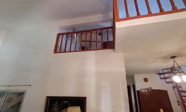 AMPLIO CHALET INDEPENDIENTE EN VENTA - EXCELENTE ZONA