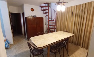 AMPLIO CHALET INDEPENDIENTE EN VENTA - EXCELENTE ZONA