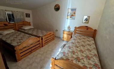 AMPLIO CHALET INDEPENDIENTE EN VENTA - EXCELENTE ZONA