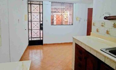 OPORTUNIDAD DPTO. FRENTE A PARQUE -PRIMER PISO-157m2 a 3 Cuadras de CC Plaza Lima Sur