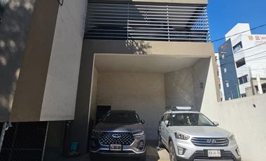 Locales en venta cerca de Centro Médico La Raza