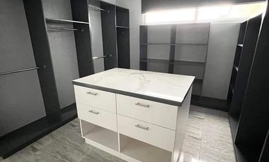 𝐒𝐩𝐚𝐜𝐢𝐨𝐮𝐬 𝟒 𝐁𝐞𝐝𝐫𝐨𝐨𝐦 𝐇𝐨𝐮𝐬𝐞 𝐚𝐧𝐝 𝐋𝐨𝐭  𝐟𝐨𝐫 𝐑𝐞𝐧𝐭 𝐢𝐧 𝐓𝐚𝐥𝐢𝐬𝐚𝐲 𝐰𝐢𝐭𝐡 𝐚 𝐌𝐢𝐥𝐥𝐢𝐨𝐧 𝐃𝐨𝐥𝐚𝐫 𝐕𝐢𝐞𝐰