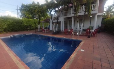 CASA CAMPESTRE PARA 20 PERSONAS EN VILLAVICENCIO-META