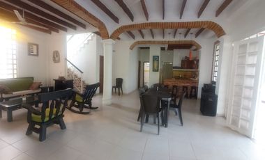 CASA CAMPESTRE PARA 20 PERSONAS EN VILLAVICENCIO-META