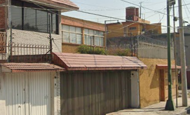 Casa en Remate – Excelente Ubicación  – Precio por Debajo de Mercado