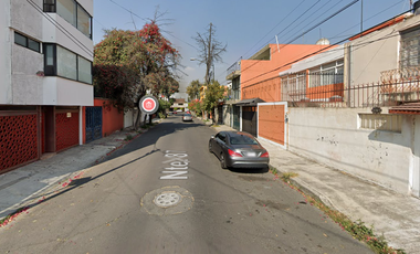 Casa en Remate – Excelente Ubicación  – Precio por Debajo de Mercado