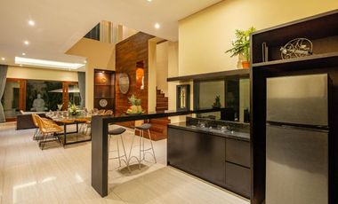 FOR SALE — Luxury Villa in a Premier Batu Bolong Location, Canggu