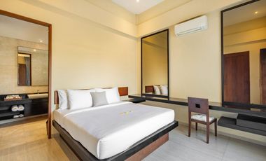 FOR SALE — Luxury Villa in a Premier Batu Bolong Location, Canggu