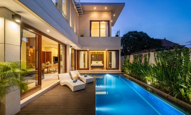 FOR SALE — Luxury Villa in a Premier Batu Bolong Location, Canggu