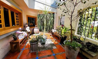 CASA EN VENTA VALLE REAL CON ALBERCA Y MUCHO JARDÍN