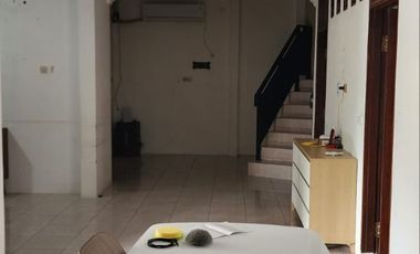 HOOK MURAH !!! Semi Furnished Luas 210 di duta graha samping summarecon bekasi