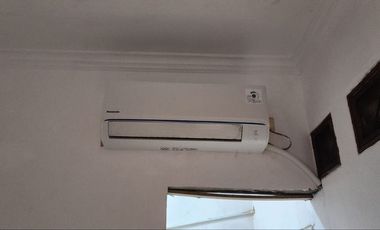 HOOK MURAH !!! Semi Furnished Luas 210 di duta graha samping summarecon bekasi