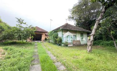 TANAH DISEWAKAN DI TENGAH KOTA SOLO DEKAT PASAR KEMBANG PASAR SINGOSAREN