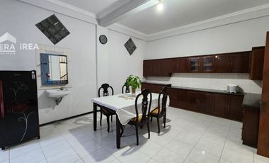 DIJUAL RUMAH 2 LANTAI FULL FURNISHED DI SOLO DEKAT RS JIH