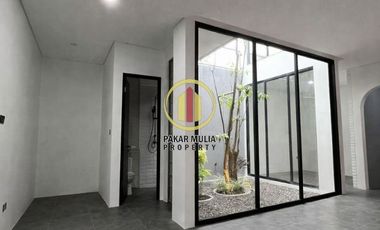 Dijual Rumah Modern Tropical Minimalis Sayap Turangga Dekat TSM Bandung Halaman dalam Rumah & Rooftop lantai 3