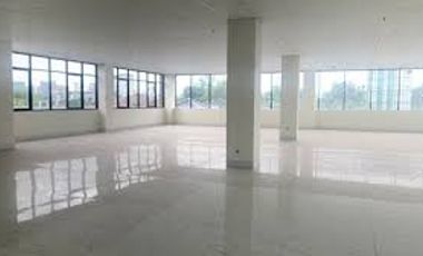 Gedung Bertingkat 8 Lantai Di Lokasi Strategis