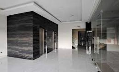 Gedung Bertingkat 8 Lantai Di Lokasi Strategis