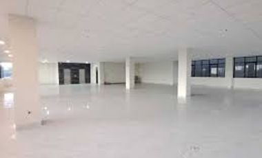 Gedung Bertingkat 8 Lantai Di Lokasi Strategis