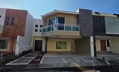 Casa en Venta con excelente ubicación, a unos minutos de Plaza El Dorado