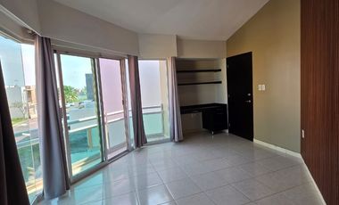 Casa en Venta con excelente ubicación, a unos minutos de Plaza El Dorado