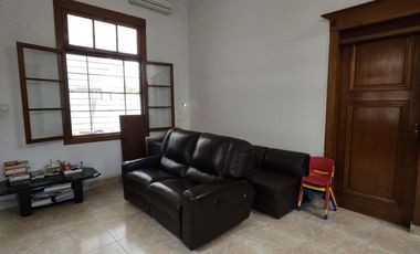 Dijual Rumah Strategis dan Terawat di Lokasi Premium Sayap Riau, Bandung
