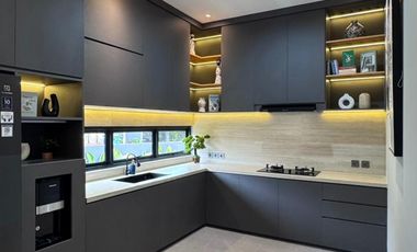 Dijual Rumah Brand New, Bangunan Mandiri di Kencana Loka Bsd. Full Furnish