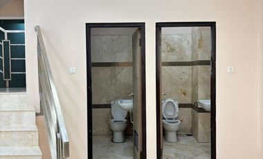 Disewakan Ruko Siap Pakai Lokasi Strategis di Pasar Minggu, Jakarta Selatan