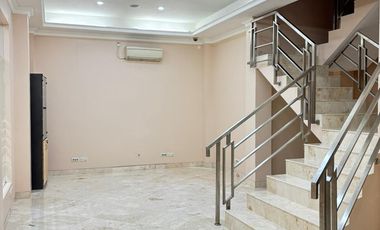 Disewakan Ruko Siap Pakai Lokasi Strategis di Pasar Minggu, Jakarta Selatan