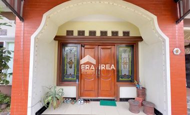 RUMAH DIJUAL DI SOLO DEKAT KAMPUS UNIVERASITAS SEBELAS MARET SOLO SAFARI
