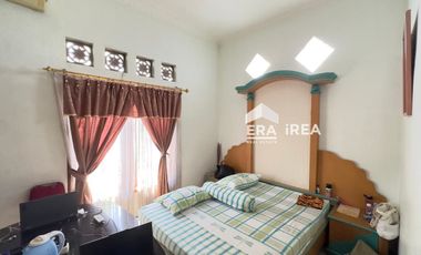RUMAH DIJUAL DI SOLO DEKAT KAMPUS UNIVERASITAS SEBELAS MARET SOLO SAFARI
