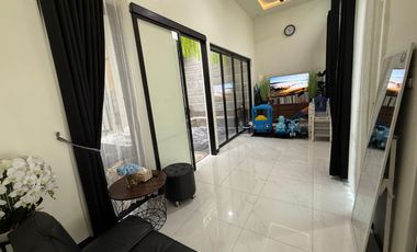 RUMAH ARAYA MALANG KAMPUS BINUS DI JUAL CEPAT BUTUH UANG BU