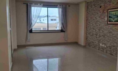 La Garzota 1, Departamento 3 Dormitorios Sector Cerrado.