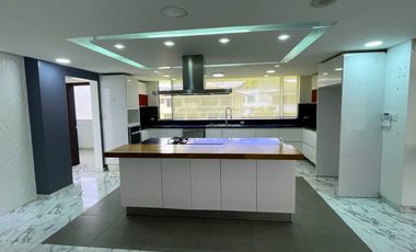 ESPECTACULAR CASA DE VENTA EN BALCÓN DEL NORTE PONCEANO QUITO!! CC EL CONDADO!!