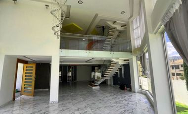 ESPECTACULAR CASA DE VENTA EN BALCÓN DEL NORTE PONCEANO QUITO!! CC EL CONDADO!!