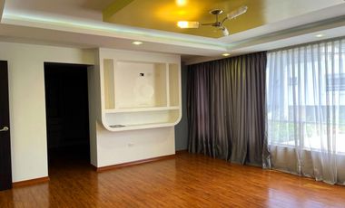 ESPECTACULAR CASA DE VENTA EN BALCÓN DEL NORTE PONCEANO QUITO!! CC EL CONDADO!!