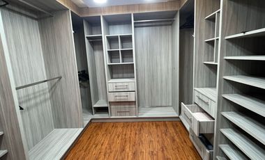 ESPECTACULAR CASA DE VENTA EN BALCÓN DEL NORTE PONCEANO QUITO!! CC EL CONDADO!!