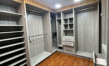 ESPECTACULAR CASA DE VENTA EN BALCÓN DEL NORTE PONCEANO QUITO!! CC EL CONDADO!!